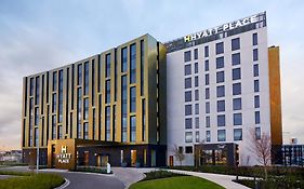 Hyatt Place Melbourne Essendon Fields